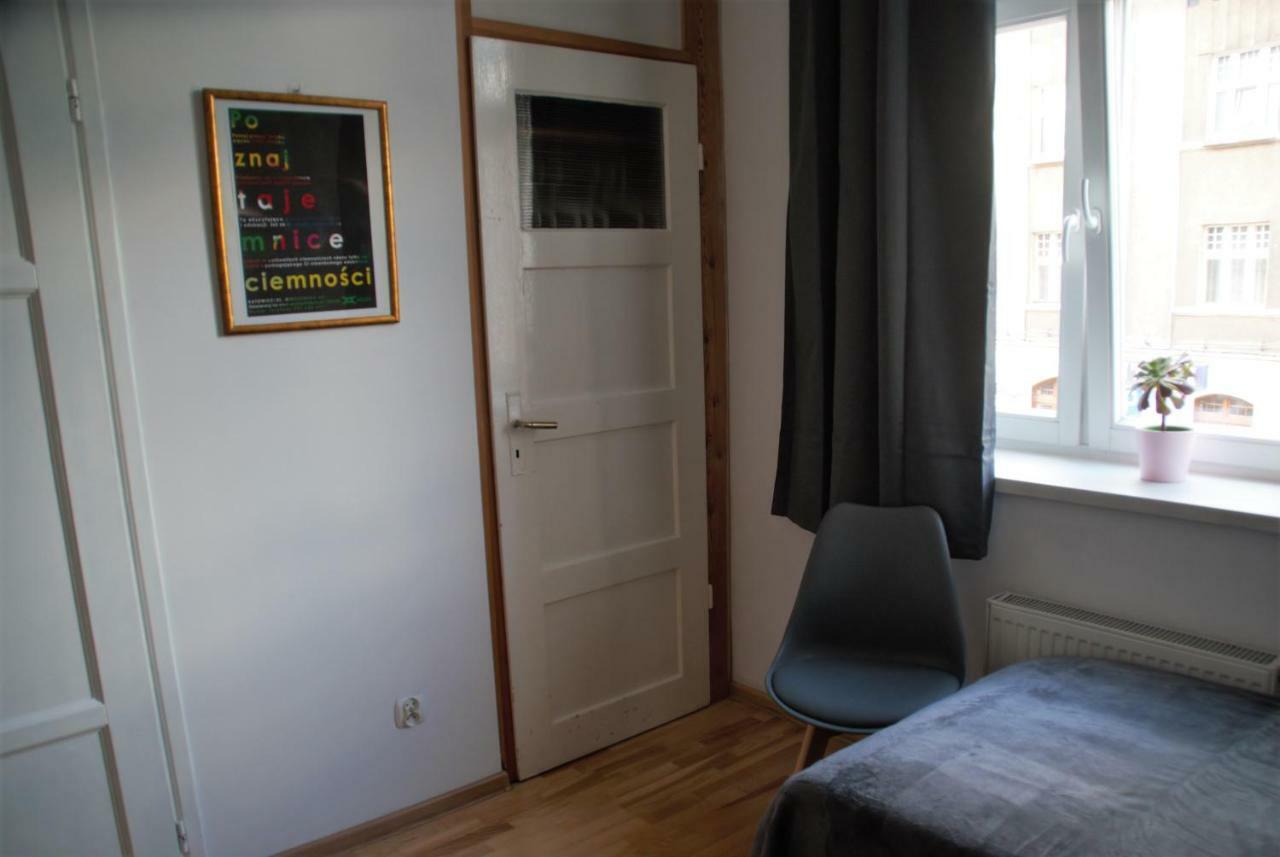 Wazne Miejsce Apartment Kattowitz Exterior foto